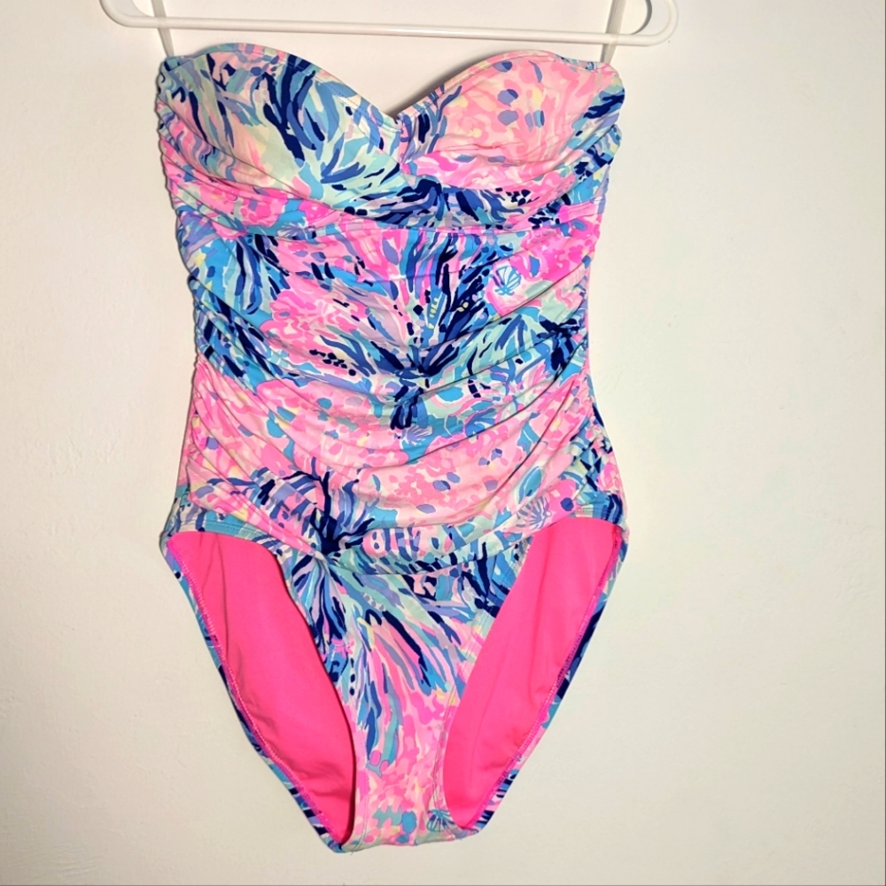 Lilly Pulitzer Swimming Suit Size 8 pink print